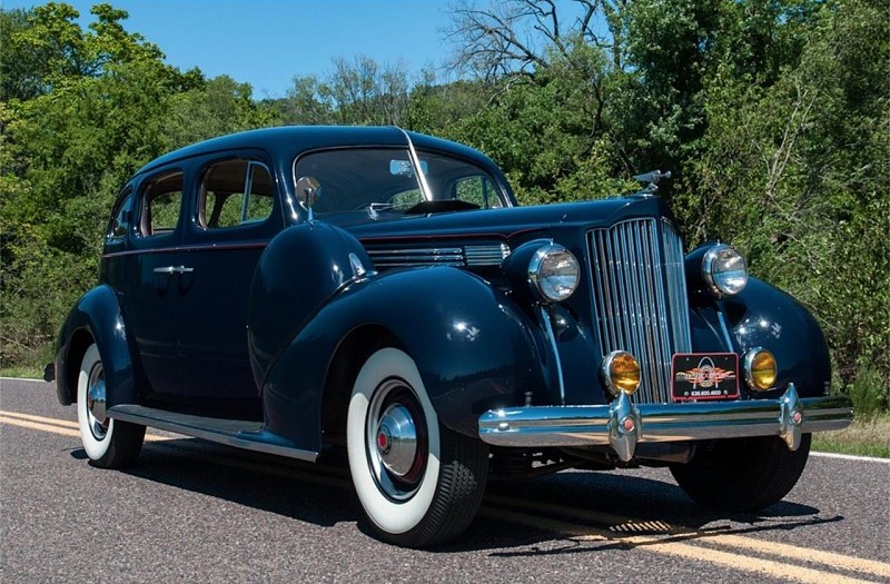 Packard Eight 1938 года выпуска