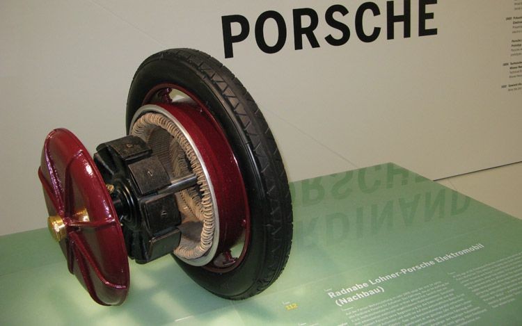 Ступица переднего колеса с электромотором (Lohner-Porsche)
