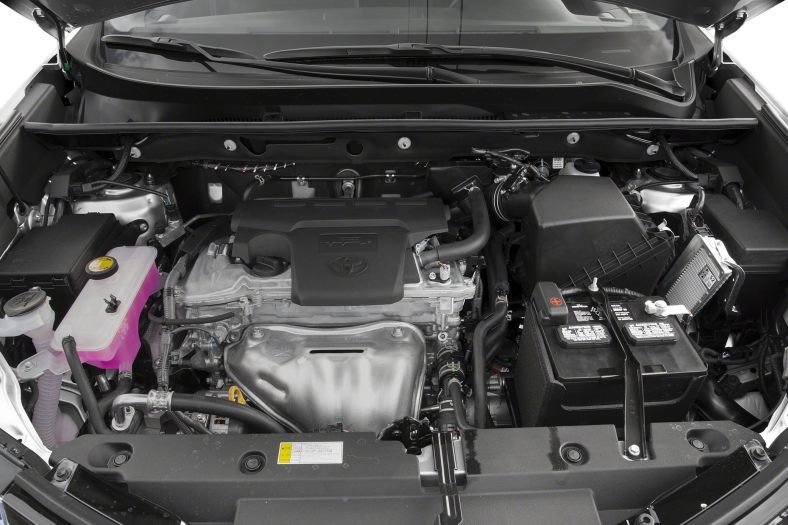 2,5 литровый двигатель Toyota RAV4. Фото взято с сайта carsintrend.com