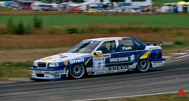 Вольво 850 команды Flash Engineering, победитель шведского гоночного чемпионата 1997 года. За рулём Ян Нильссон. Источник фото acars.ru 